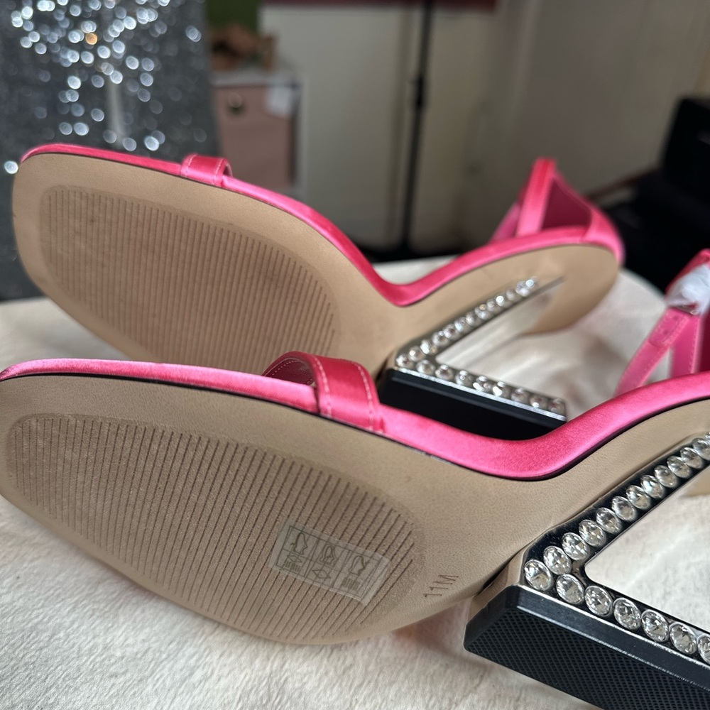 Elegant Pink Satin Ankle Strap Sandals Rhinestone Heel Sz 11 - Picture 6 of 9